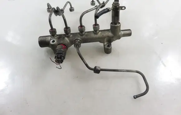 Opel Meriva A Fuel main line pipe 