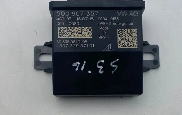 Audi A3 S3 8V Headlight/headlamp level sensor 5Q0907357 130732937101
