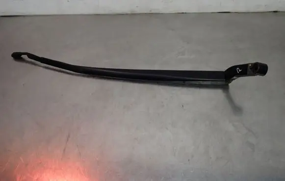 Toyota Corolla E140 E150 Front wiper blade arm