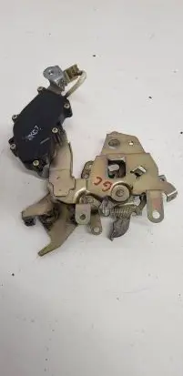 Toyota Previa (XR10, XR20) I Tailgate/trunk/boot lock/catch/latch 