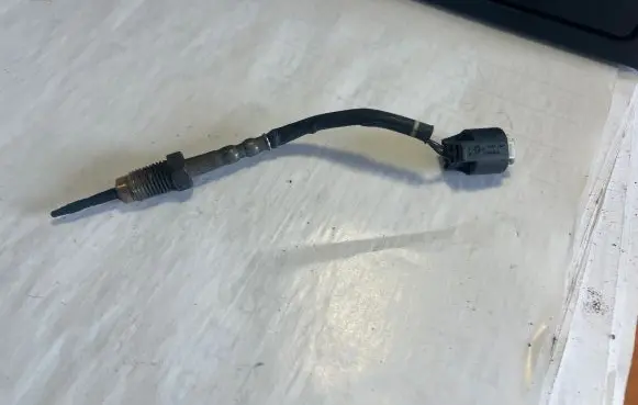BMW 3 E90 E91 Exhaust gas temperature sensor 7809157 7809157209L02 02265600261