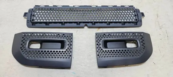 Land Rover Defender Front piece kit L8B2-17H750-A L8B2-15A298-B