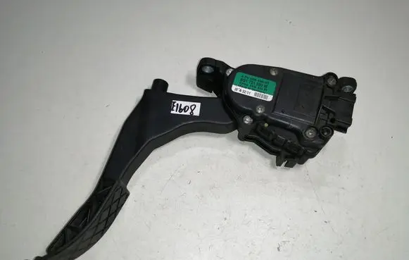 Seat Ibiza IV (6J,6P) Accelerator throttle pedal 6Q1721503M