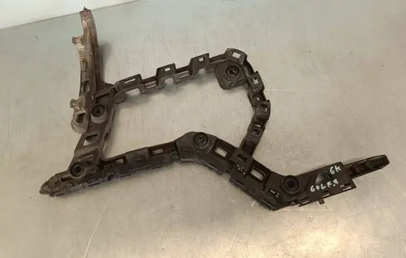 Volkswagen Golf VII Rear bumper mounting bracket 5G9807355 320010110903 01109032550