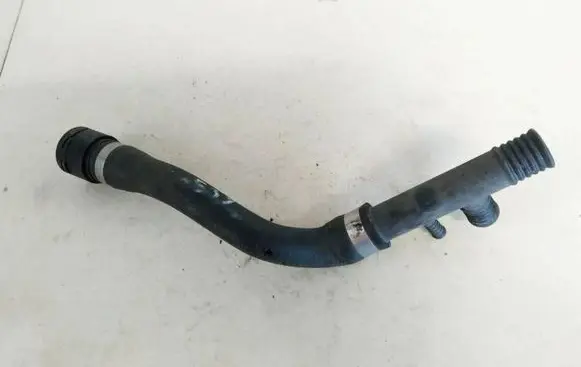 BMW 5 E39 Engine coolant pipe/hose