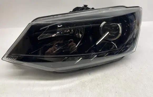 Skoda Fabia Mk3 (NJ) Headlight/headlamp 6V19941015B