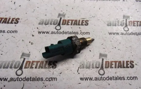 Nissan Qashqai+2 Reversing light switch sensor 8200177718--C