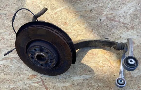 Mercedes-Benz ML W164 Front wheel hub 060642