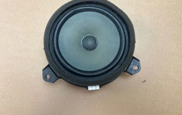 Toyota C-HR I Front door speaker 861600D370