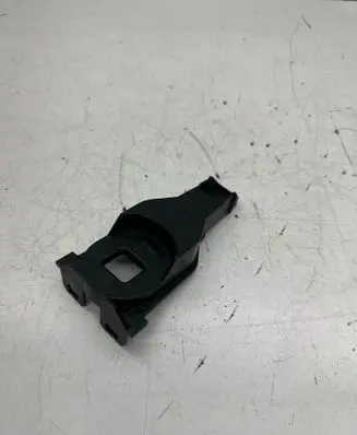 Porsche Macan (95B) Radiator mount bracket 95B121093A