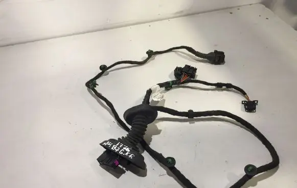 Audi A4 S4 B7 8E 8H Rear door wiring loom 8E0971687L