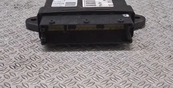 Opel Vectra C Door central lock control unit/module 13111457