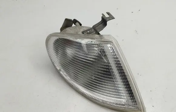 Ford Galaxy Front indicator light