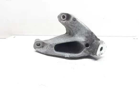 Audi A4 S4 B8 8K Engine mounting bracket 8K0199307AL