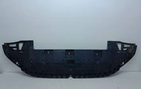 Peugeot 208 II Front bumper skid plate/under tray 9823206580