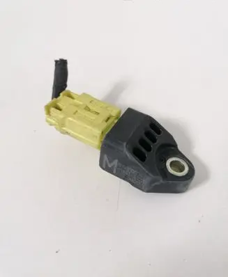 Toyota RAV 4 (XA30) Airbag deployment crash/impact sensor 8983133020