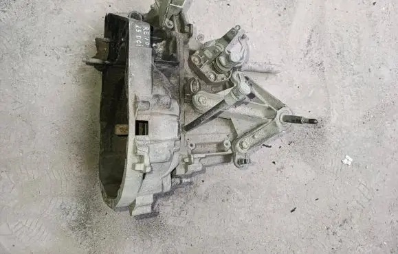 Renault Megane II Manual 5 speed gearbox JR5K820021