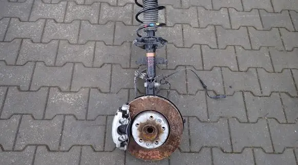 Nissan Juke II F16 Front wheel hub 