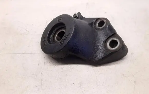 Mazda 6 Engine mounting bracket Y34F