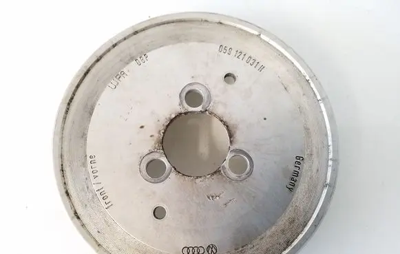 Audi A6 S6 C6 4F Water pump pulley 059121031