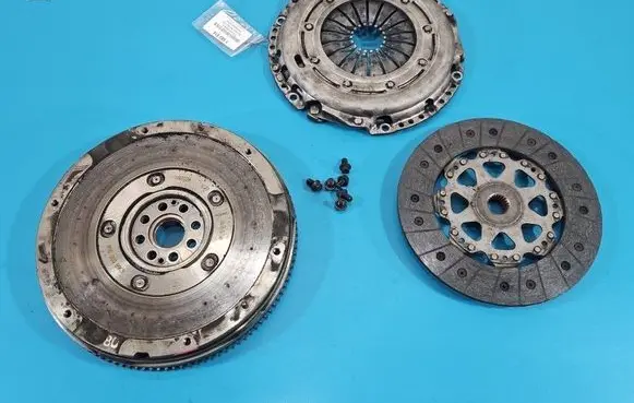 Ford Focus Dual mass flywheel 1864000510 IMPRK1583814