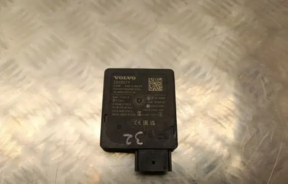 Volvo XC40 Distronic sensor radar 32410079