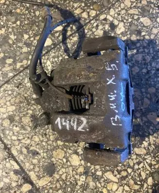BMW X5 E53 Front brake caliper