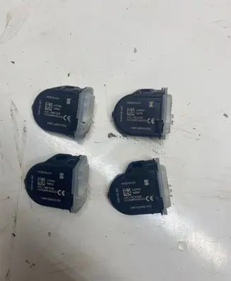 Ford Focus Tire pressure sensor mrxag2sz4 2014DJ192 45C34A08