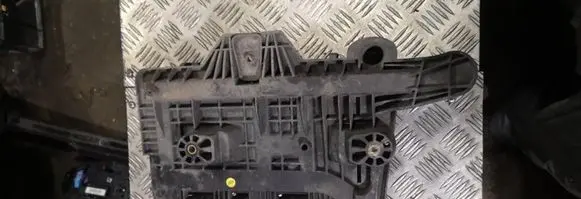 Volkswagen PASSAT B6 Battery tray 1k0915333h