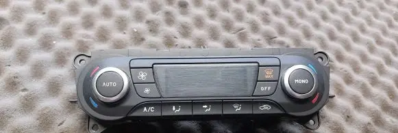 Ford Mondeo MK IV Climate control unit BM2T18C612HC WH2A11937