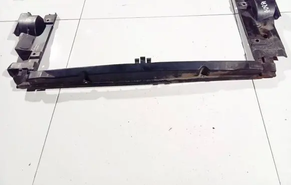 Volkswagen Transporter - Caravelle T4 Front bumper cross member 701121283