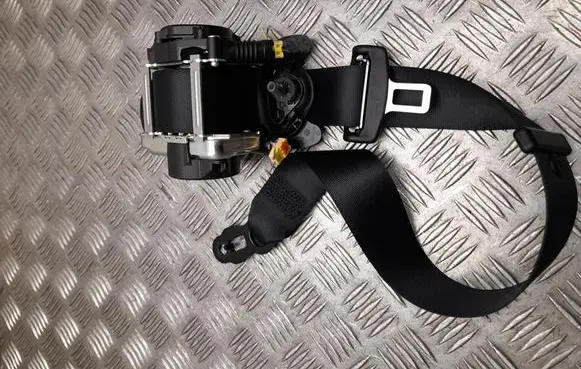 BMW 5 G60 G61 Front seatbelt 5A348E5