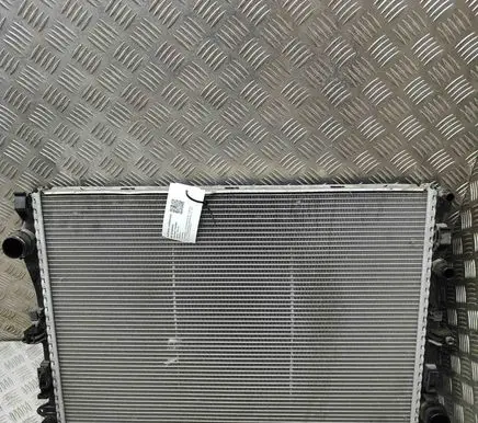 Mercedes-Benz E W213 Coolant radiator A0995007303