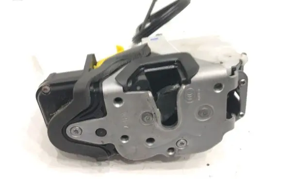 Opel Astra J Front door lock