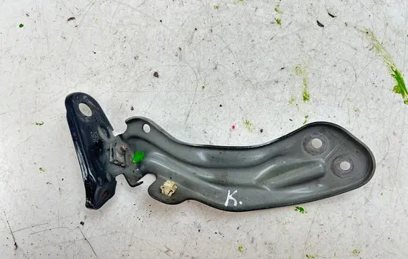 Renault Talisman Fender mounting bracket