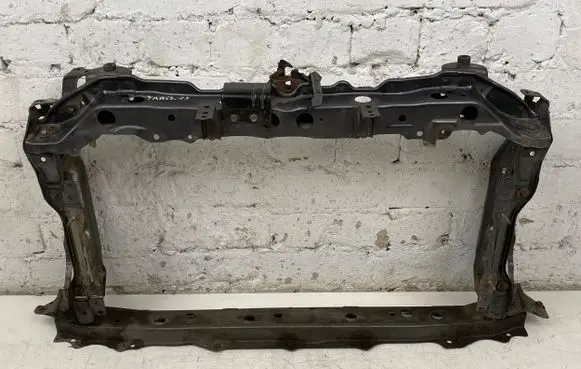 Toyota Yaris Radiator support slam panel