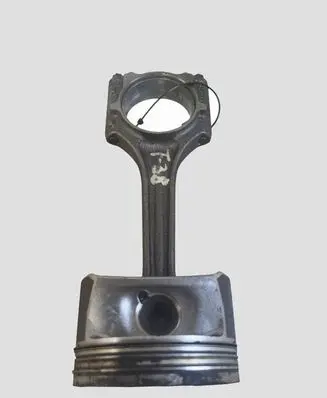 Volkswagen Caddy Piston with connecting rod