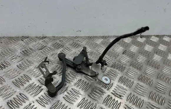 Mercedes-Benz CLA C118 X118 Headlight/headlamp level sensor A2473204404 A0008059413