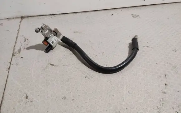 Audi A6 S6 C7 4G Negative earth cable (battery) 8T0915181