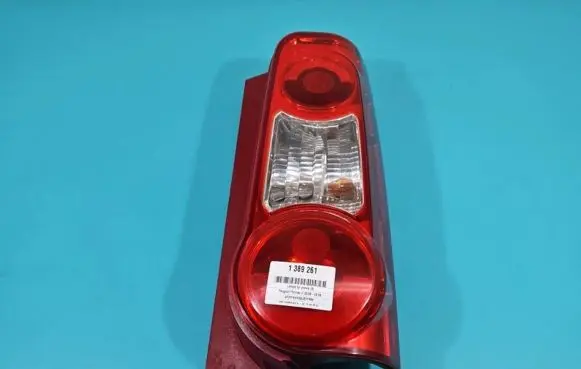 Peugeot Partner Rear/tail lights 968007880 IMPRK1389261