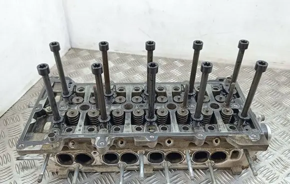 Opel Insignia A Engine head 55571949