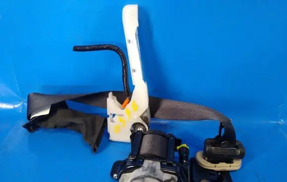Nissan Sentra B17 Front seatbelt 868843SG8A