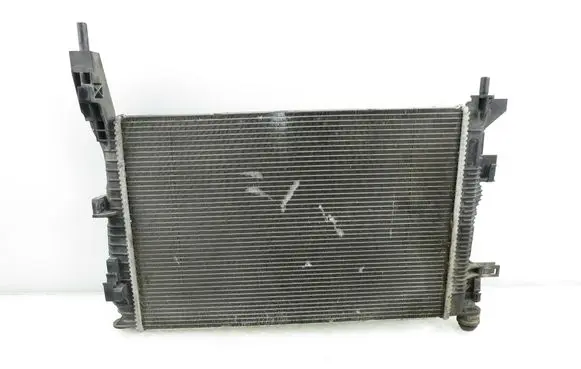 Ford Focus Coolant radiator BV618C342BC