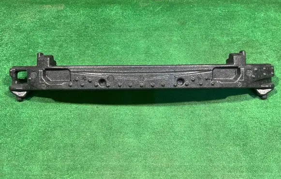 Opel Crossland X Front bumper foam support bar 13477101