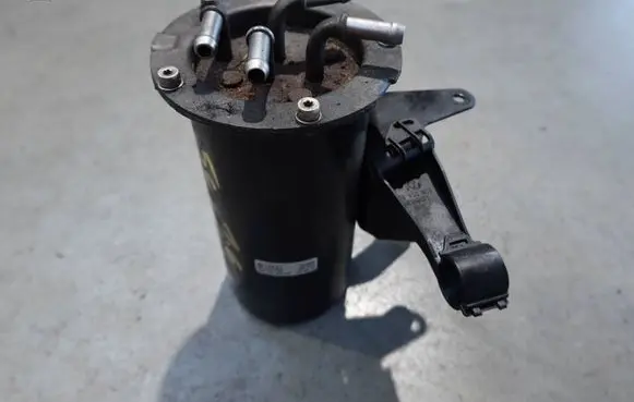 Volkswagen Beetle A5 Fuel filter housing 1K0127399CN 3C0127400D