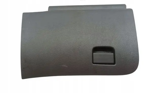 Nissan Qashqai Glove box