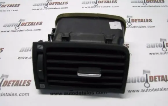 Toyota Avensis T250 Dashboard side air vent grill/cover trim 110305