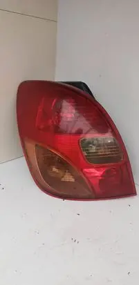 Toyota Corolla Verso E121 Rear/tail lights 1827