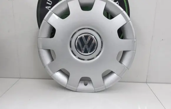Volkswagen Golf IV R14 wheel hub/cap/trim 1J0601147L