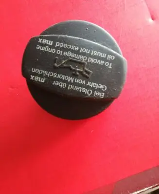 Mercedes-Benz C W203 Oil filler cap 1110180302